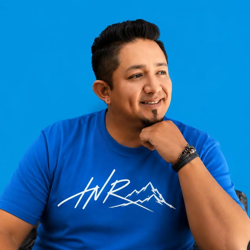 Retrato de Héctor Navarro Rico